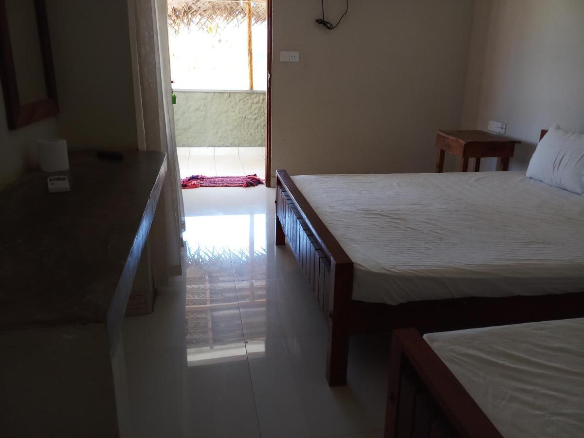 Inn On The Bay Home Passikudah ภายนอก รูปภาพ